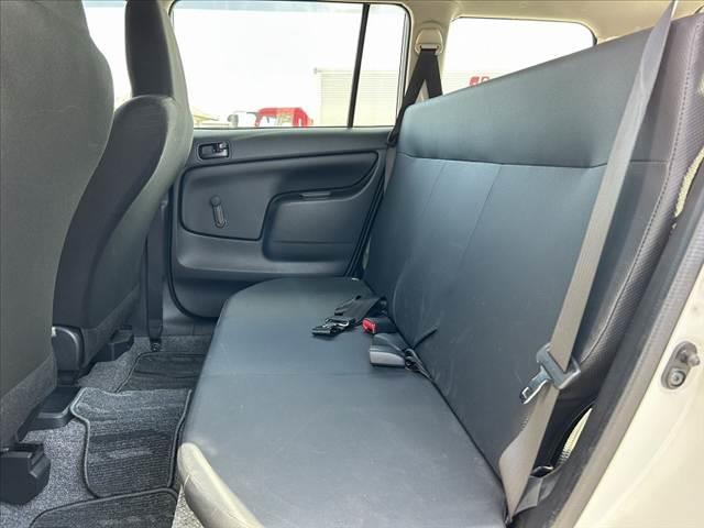プロボックス DX 車検整備付 後期 AM/FMラジオ 時間調整式間欠前後ワイパー ヘッドライトレベライザー シートリフター ACソケット 電動ミラー サイドバイザー マット オートライト 横滑り防止 バックドアロック(18枚目)