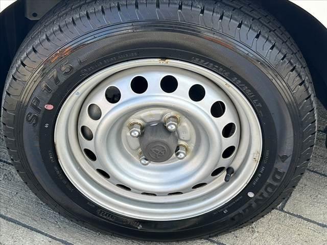 プロボックス DX 車検整備付 後期 AM/FMラジオ 時間調整式間欠前後ワイパー ヘッドライトレベライザー シートリフター ACソケット 電動ミラー サイドバイザー マット オートライト 横滑り防止 バックドアロック(33枚目)