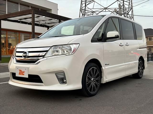 セレナ ハイウェイスターＶ　アーバンクロム　禁煙車　フリップダウンモニター　両側電動スライドドア　ナビ　フルセグ　バックモニター　ＨＩＤオートライト　クルコン　プッシュスタート　スマートキー　アイドリングストップ　フォグランプ　電格ミラー（10枚目）