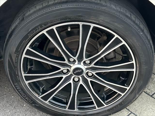 セレナ ハイウェイスターＶ　アーバンクロム　禁煙車　フリップダウンモニター　両側電動スライドドア　ナビ　フルセグ　バックモニター　ＨＩＤオートライト　クルコン　プッシュスタート　スマートキー　アイドリングストップ　フォグランプ　電格ミラー（35枚目）