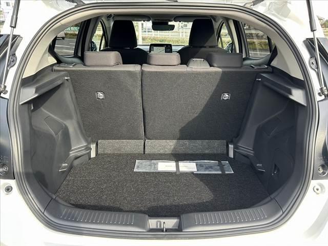 アクア Z 禁煙車 セーフティセンス BSM パノラマM オートLED 10.5インチディスプレイ BT ステリモ ETC ドラレコ スマートキーX2 純正15AW レーダークルーズ チルトステア シートリフター(20枚目)