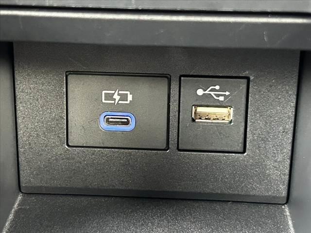 アクア Z 禁煙車 セーフティセンス BSM パノラマM オートLED 10.5インチディスプレイ BT ステリモ ETC ドラレコ スマートキーX2 純正15AW レーダークルーズ チルトステア シートリフター(27枚目)