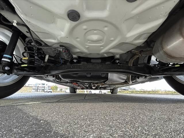 アクア Z 禁煙車 セーフティセンス BSM パノラマM オートLED 10.5インチディスプレイ BT ステリモ ETC ドラレコ スマートキーX2 純正15AW レーダークルーズ チルトステア シートリフター(42枚目)