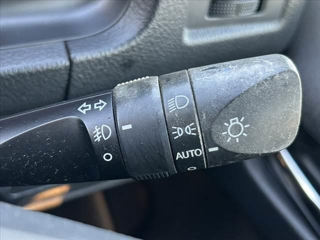 ハイエースワゴン GL 後期 禁煙車 車検整備付 電スラ オートLED 社外SDナビ フルセグ BT DVD Bカメラ キーレス スペアキー ETC フォグライト 電格ミラー チルトステア 社外16AW フロマット(24枚目)