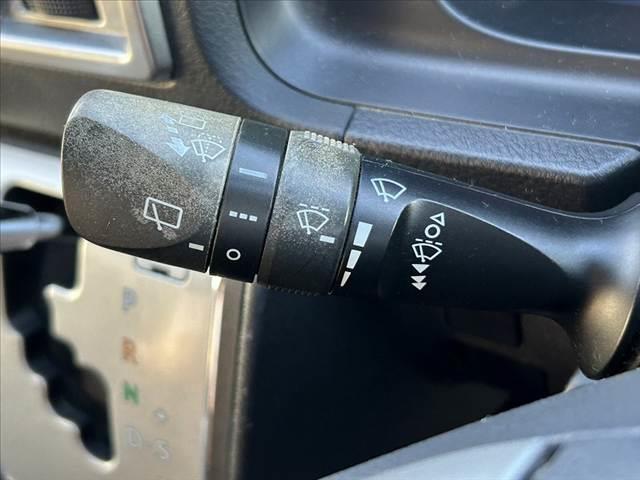 ハイエースワゴン GL 後期 禁煙車 車検整備付 電スラ オートLED 社外SDナビ フルセグ BT DVD Bカメラ キーレス スペアキー ETC フォグライト 電格ミラー チルトステア 社外16AW フロマット(25枚目)