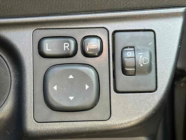 アクア S 中期 禁煙車 車検整備付 純正CDオーディオ キーレス ETC ドラレコ 電格ミラーウインカー チルトステア シートリフター プライバシーガラス フォグ ヘッドライトレベライザー 横滑り防止(6枚目)