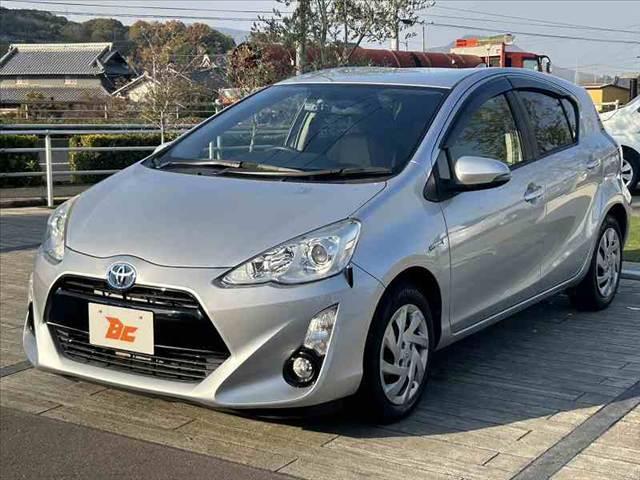 アクア S 中期 禁煙車 車検整備付 純正CDオーディオ キーレス ETC ドラレコ 電格ミラーウインカー チルトステア シートリフター プライバシーガラス フォグ ヘッドライトレベライザー 横滑り防止(8枚目)