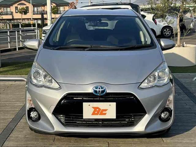 アクア S 中期 禁煙車 車検整備付 純正CDオーディオ キーレス ETC ドラレコ 電格ミラーウインカー チルトステア シートリフター プライバシーガラス フォグ ヘッドライトレベライザー 横滑り防止(9枚目)