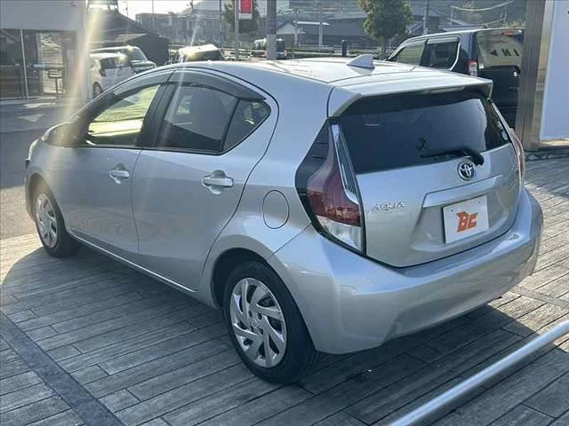 アクア S 中期 禁煙車 車検整備付 純正CDオーディオ キーレス ETC ドラレコ 電格ミラーウインカー チルトステア シートリフター プライバシーガラス フォグ ヘッドライトレベライザー 横滑り防止(14枚目)