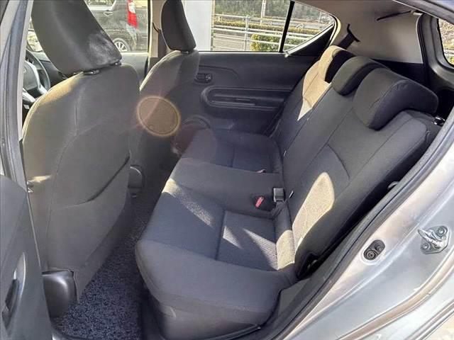 アクア S 中期 禁煙車 車検整備付 純正CDオーディオ キーレス ETC ドラレコ 電格ミラーウインカー チルトステア シートリフター プライバシーガラス フォグ ヘッドライトレベライザー 横滑り防止(18枚目)