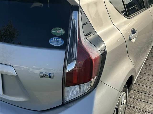 アクア S 中期 禁煙車 車検整備付 純正CDオーディオ キーレス ETC ドラレコ 電格ミラーウインカー チルトステア シートリフター プライバシーガラス フォグ ヘッドライトレベライザー 横滑り防止(31枚目)