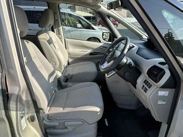 セレナ G 両電スラ エマブレ アラビュー FRソナー Pアシスト 純正SDナビ フルセグ BT DVD ステリモ ETC スマートキーX2 Aストップ チルトステア シートリフター Pガラス 電格ミラー AW(16枚目)