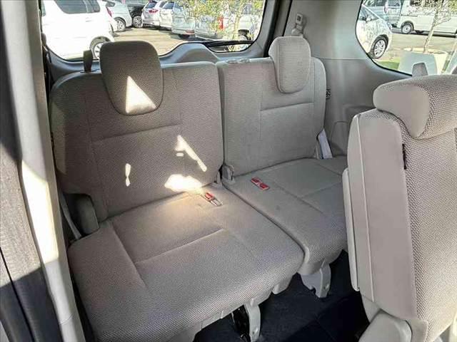 セレナ G 両電スラ エマブレ アラビュー FRソナー Pアシスト 純正SDナビ フルセグ BT DVD ステリモ ETC スマートキーX2 Aストップ チルトステア シートリフター Pガラス 電格ミラー AW(20枚目)