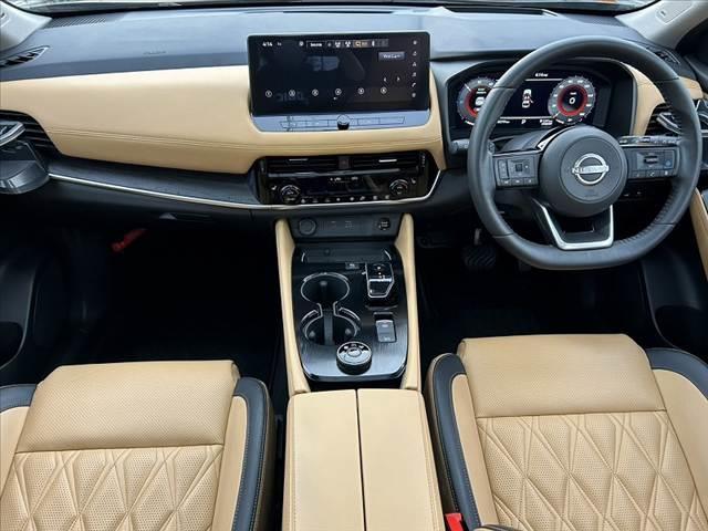 エクストレイル G e-4ORCE 禁煙車 プロパイロット エマブレ アラビュー インテリミラー 12.3コネクトナビ フルセグ BT BOSEサウンド タンナッパ革シート パノラマルーフ シルバールーフレール ETC FRドラレコ(2枚目)