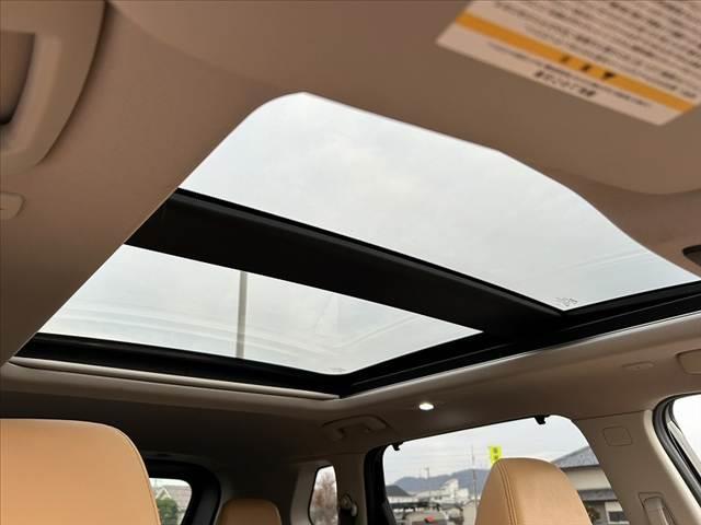 エクストレイル G e-4ORCE 禁煙車 プロパイロット エマブレ アラビュー インテリミラー 12.3コネクトナビ フルセグ BT BOSEサウンド タンナッパ革シート パノラマルーフ シルバールーフレール ETC FRドラレコ(3枚目)