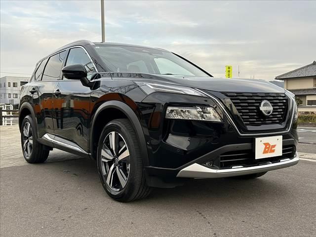 エクストレイル G e-4ORCE 禁煙車 プロパイロット エマブレ アラビュー インテリミラー 12.3コネクトナビ フルセグ BT BOSEサウンド タンナッパ革シート パノラマルーフ シルバールーフレール ETC FRドラレコ(8枚目)