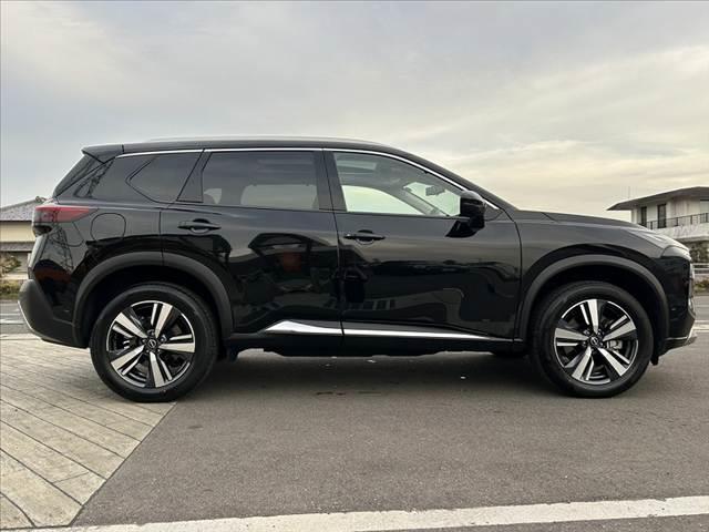 エクストレイル G e-4ORCE 禁煙車 プロパイロット エマブレ アラビュー インテリミラー 12.3コネクトナビ フルセグ BT BOSEサウンド タンナッパ革シート パノラマルーフ シルバールーフレール ETC FRドラレコ(12枚目)