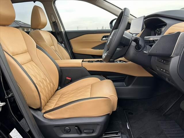 エクストレイル G e-4ORCE 禁煙車 プロパイロット エマブレ アラビュー インテリミラー 12.3コネクトナビ フルセグ BT BOSEサウンド タンナッパ革シート パノラマルーフ シルバールーフレール ETC FRドラレコ(16枚目)