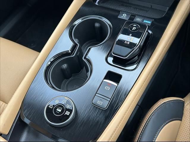 エクストレイル G e-4ORCE 禁煙車 プロパイロット エマブレ アラビュー インテリミラー 12.3コネクトナビ フルセグ BT BOSEサウンド タンナッパ革シート パノラマルーフ シルバールーフレール ETC FRドラレコ(24枚目)