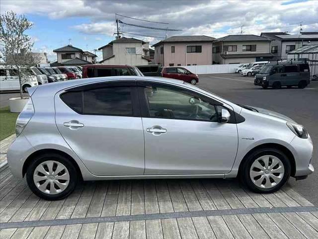 アクア S 禁煙 車検整備付 スマートキーX2 オートLEDヘッド 純正SDナビ BT フルセグ DVD ステリモ ETC ドラレコ フォグ チルトステア シートリフター 電格ミラーウインカー Pガラス(11枚目)