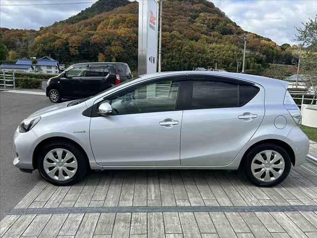 アクア S 禁煙 車検整備付 スマートキーX2 オートLEDヘッド 純正SDナビ BT フルセグ DVD ステリモ ETC ドラレコ フォグ チルトステア シートリフター 電格ミラーウインカー Pガラス(15枚目)