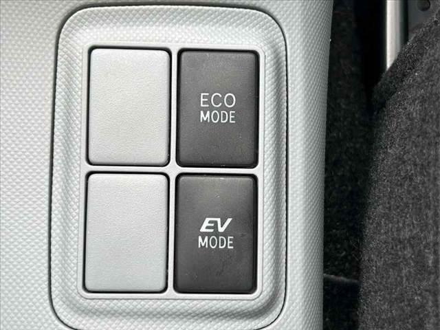 アクア S 禁煙 車検整備付 スマートキーX2 オートLEDヘッド 純正SDナビ BT フルセグ DVD ステリモ ETC ドラレコ フォグ チルトステア シートリフター 電格ミラーウインカー Pガラス(25枚目)