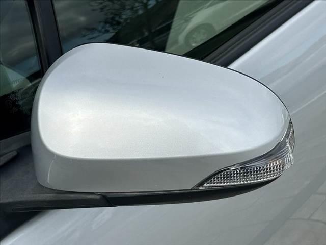 アクア S 禁煙 車検整備付 スマートキーX2 オートLEDヘッド 純正SDナビ BT フルセグ DVD ステリモ ETC ドラレコ フォグ チルトステア シートリフター 電格ミラーウインカー Pガラス(32枚目)