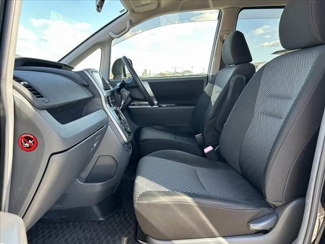 ノア S 禁煙車 車検整備付 両側電動スライドドア フリップダウンモニター 純正ナビ バックモニター 地デジ DVD再生 プッシュスタート スマートキー2ケ 電格ミラー ETC ウィンカーミラー 禁煙車 マット(17枚目)