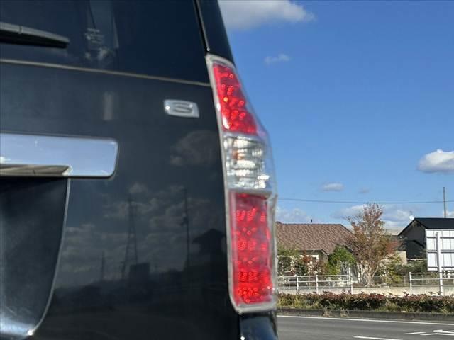 ノア S 禁煙車 車検整備付 両側電動スライドドア フリップダウンモニター 純正ナビ バックモニター 地デジ DVD再生 プッシュスタート スマートキー2ケ 電格ミラー ETC ウィンカーミラー 禁煙車 マット(36枚目)