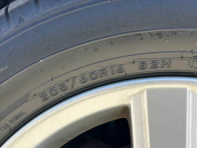 ノア S 禁煙車 車検整備付 両側電動スライドドア フリップダウンモニター 純正ナビ バックモニター 地デジ DVD再生 プッシュスタート スマートキー2ケ 電格ミラー ETC ウィンカーミラー 禁煙車 マット(41枚目)