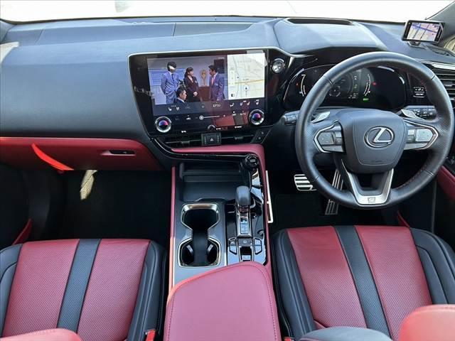 NX NX450h+ Fスポーツ 禁煙車 TRDエアロ アドバンストパーク セーフティ Aクルコン Aハイビーム BSM 20インチAW スポーツ革シート スマートキーX2 ETC オートLED Dインナーミラー 14型ナビ BT(2枚目)