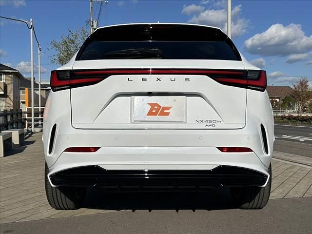 NX NX450h+ Fスポーツ 禁煙車 TRDエアロ アドバンストパーク セーフティ Aクルコン Aハイビーム BSM 20インチAW スポーツ革シート スマートキーX2 ETC オートLED Dインナーミラー 14型ナビ BT(14枚目)