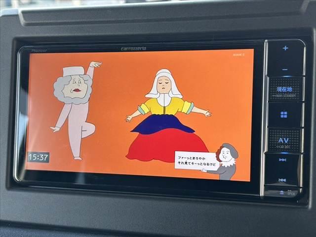 ジムニー XG 禁煙車 5MT 4WD 社外SDナビ フルセグ BT DVD キーレス スペアキー 横滑り防止 チルトステア ヨコハマ製マッドタイヤ サイドカーテンエアB マット プライバシーガラス レベライザー(4枚目)