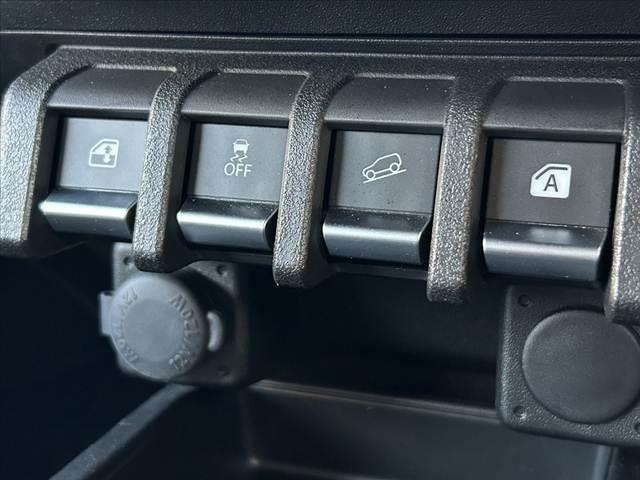 ジムニー XC 禁煙車 中期 4WD AT セーフティサポート Aハイビーム クルコン 社外ディスプレイオーディオ BT ステリモ Aストップ スマートキーX2 ETC ドラレコ オートLED フォグ Pセンサー(22枚目)