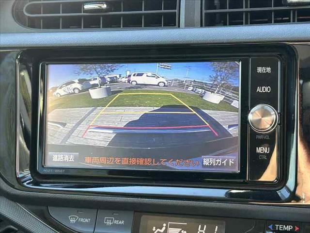 アクア Ｓスタイルブラック　中期　車検整備付　セーフティセンスＣ　オートＬＥＤヘッド＆フォグ　ＥＴＣ　シートヒーター　純１５ＡＷ　スマートキー　純正ＳＤナビ　フルセグ　ＢＴ　ＤＶＤ　ステリモ　Ｂカメラ　チルトステア　シートリフタ（3枚目）