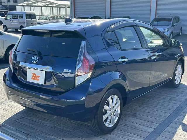 アクア Ｓスタイルブラック　中期　車検整備付　セーフティセンスＣ　オートＬＥＤヘッド＆フォグ　ＥＴＣ　シートヒーター　純１５ＡＷ　スマートキー　純正ＳＤナビ　フルセグ　ＢＴ　ＤＶＤ　ステリモ　Ｂカメラ　チルトステア　シートリフタ（12枚目）