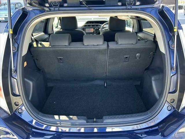 アクア Ｓスタイルブラック　中期　車検整備付　セーフティセンスＣ　オートＬＥＤヘッド＆フォグ　ＥＴＣ　シートヒーター　純１５ＡＷ　スマートキー　純正ＳＤナビ　フルセグ　ＢＴ　ＤＶＤ　ステリモ　Ｂカメラ　チルトステア　シートリフタ（20枚目）