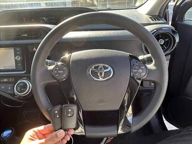 アクア Ｓスタイルブラック　中期　車検整備付　セーフティセンスＣ　オートＬＥＤヘッド＆フォグ　ＥＴＣ　シートヒーター　純１５ＡＷ　スマートキー　純正ＳＤナビ　フルセグ　ＢＴ　ＤＶＤ　ステリモ　Ｂカメラ　チルトステア　シートリフタ（21枚目）