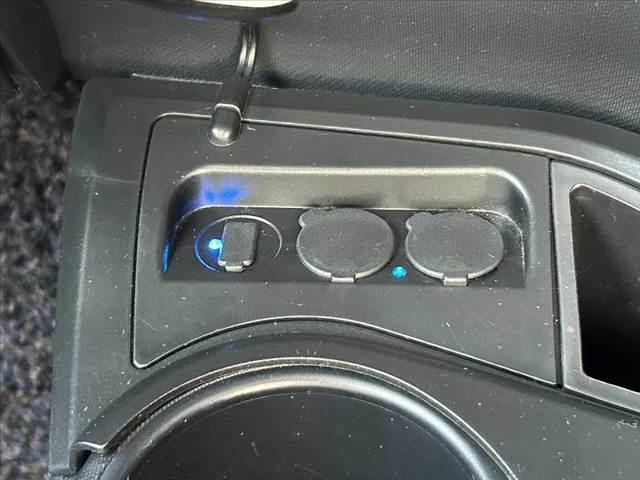 アクア Ｓスタイルブラック　中期　車検整備付　セーフティセンスＣ　オートＬＥＤヘッド＆フォグ　ＥＴＣ　シートヒーター　純１５ＡＷ　スマートキー　純正ＳＤナビ　フルセグ　ＢＴ　ＤＶＤ　ステリモ　Ｂカメラ　チルトステア　シートリフタ（26枚目）