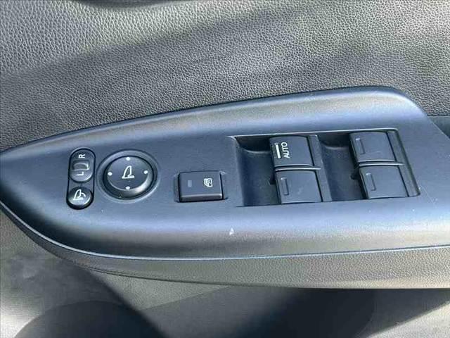 フィット 　後期　禁煙車　車検整備付　社外メモリナビ　地デジ　ＢＴ　Ｂカメラ　ステリモ　スマートキーＸ２　ＥＴＣ　ドラレコ　Ａストップ　電格ミラーウインカー　チルトステア　シートリフター　Ｐガラス（24枚目）