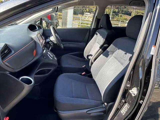 シエンタ G 禁煙車 セーフティセンスC 両電スラ オートLED フォグ 純正SDナビ フルセグ BT DVD Bカメラ ステリモ スマートキーX2 ドラレコ Aストップ チルトステア シートリフター Pガラス(17枚目)