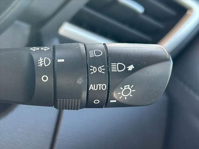 タンク カスタムG 後期 禁煙車 車検整備付 SA3 Aハイビーム コーナーセンサー 両電スラ クルコン 純正9インチナビ フルセグ BT DVD Bカメ ステリモ オートLED スマートキーX2 革巻きステア(25枚目)