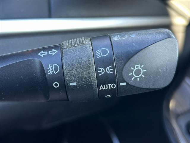 ハリアー エレガンス 禁煙車 車検整備付 モデリスタフルエアロ ナビ フルセグ バックモニター ETC プッシュスタート スマートキー パワーシート 横滑り防止 LEDオートライト BT DVD再生 合皮コンビシート(24枚目)