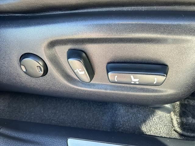 ハリアー エレガンス 禁煙車 車検整備付 モデリスタフルエアロ ナビ フルセグ バックモニター ETC プッシュスタート スマートキー パワーシート 横滑り防止 LEDオートライト BT DVD再生 合皮コンビシート(29枚目)