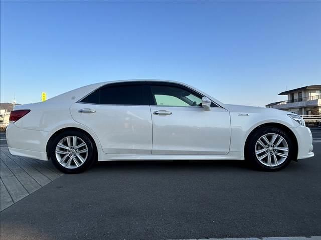 クラウンハイブリッド アスリートS 禁煙車 プリクラ レーダークルーズ コーナーセンサー 純正AW メーカーナビ スーパーサウンド フルセグ BT Bカメ ETC ミラー型FRドラレコ スマートキーX2 Pシート シートヒーター(12枚目)