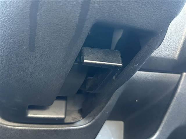 ノート ｅ－パワー　メダリスト　後期　禁煙車　車検整備付　エマブレ　アラビュー　インテリミラー　コーナーセンサー　クルコン　オートＬＥＤ　フォグ　スマートキー　純１５ＡＷ　社外メモリナビ　ＢＴ　ステリモ　電格ミラー　Ｐガラス（27枚目）