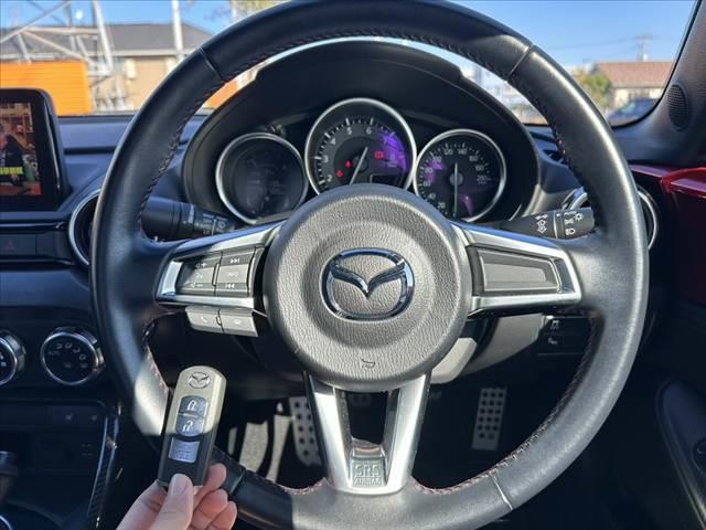 ロードスター Sスペシャルパッケージ 禁煙車 BSM 車線逸脱警報 オートLED シートヒーター 純正ナビ フルセグ BT DVD Bカメラ ステリモ スマートキー ETC ドラレコ 革巻きステア チルトステア 柿本改マフラー(7枚目)