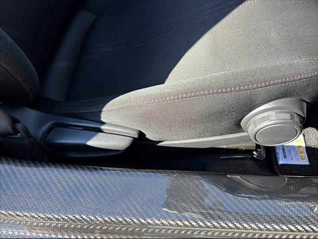 ロードスター Sスペシャルパッケージ 禁煙車 BSM 車線逸脱警報 オートLED シートヒーター 純正ナビ フルセグ BT DVD Bカメラ ステリモ スマートキー ETC ドラレコ 革巻きステア チルトステア 柿本改マフラー(31枚目)