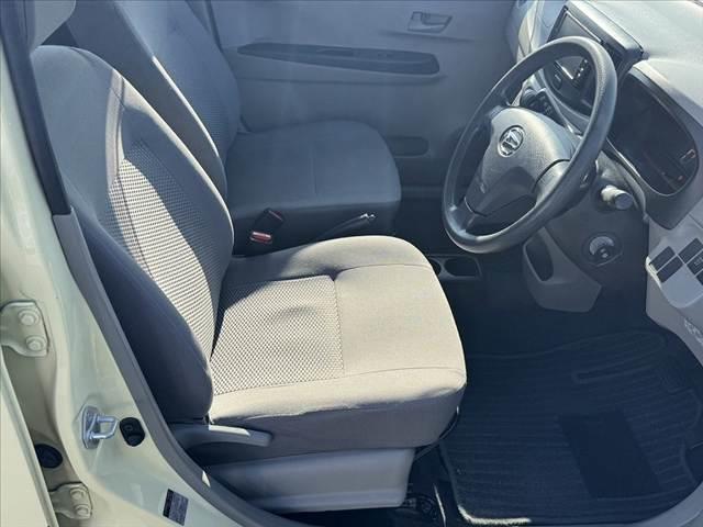 ミライース L 禁煙車 車検整備付 社外メモリナビ 地デジ キーレス エコアイドル ヘッドライトレベライザー WSRSエアバッグ ACソケット リアガラス熱線 UVカットガラス セキュリティアラーム フロアマット(16枚目)