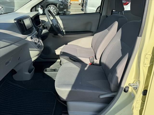 ミライース L 禁煙車 車検整備付 社外メモリナビ 地デジ キーレス エコアイドル ヘッドライトレベライザー WSRSエアバッグ ACソケット リアガラス熱線 UVカットガラス セキュリティアラーム フロアマット(19枚目)